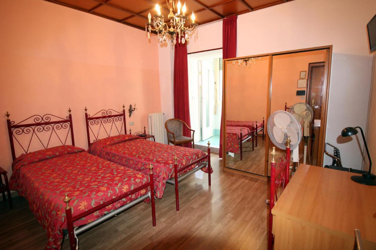Italia Hotel 3*