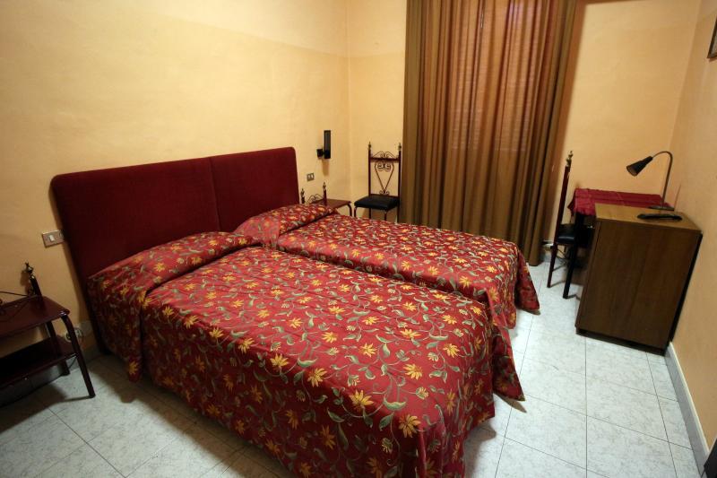 Hotel Italia 3*